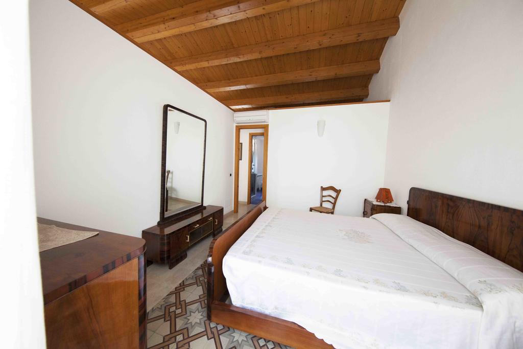 Gioeni Apartment Чефалу Екстериор снимка