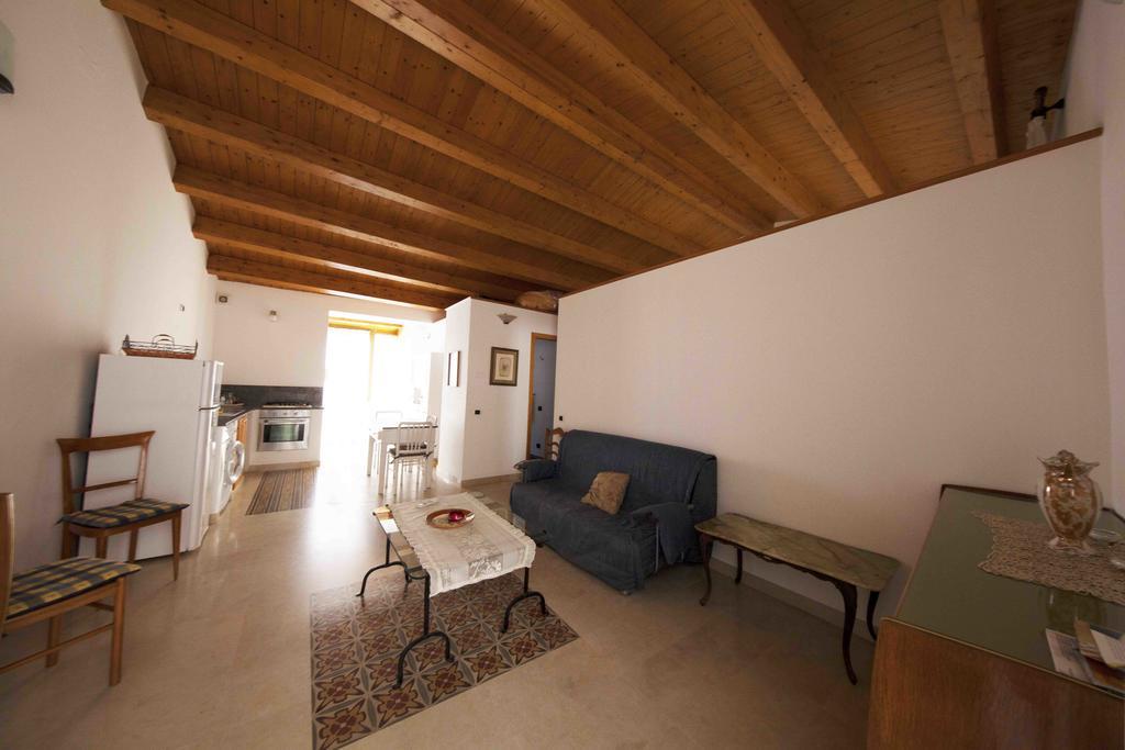 Gioeni Apartment Чефалу Екстериор снимка